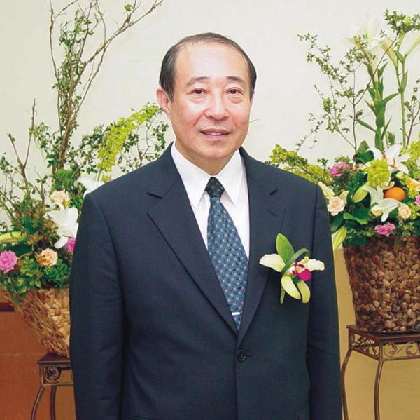 Image:余幸司校長2.jpg